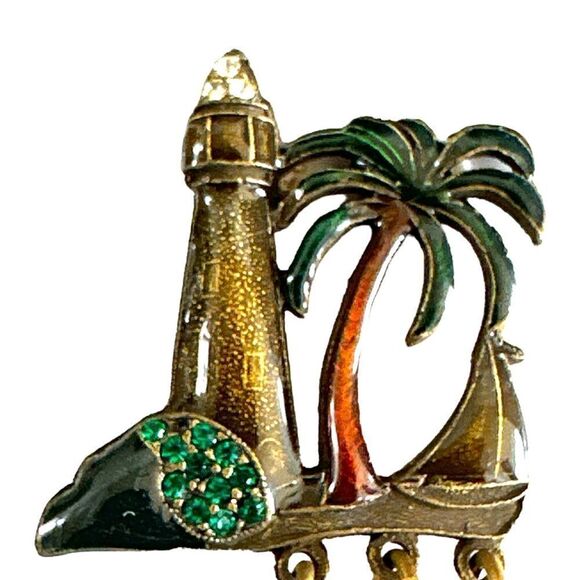 Banana Bob nautical earrings lighthouse boat shell ox gold crystal pierced - Picture 2 of 4